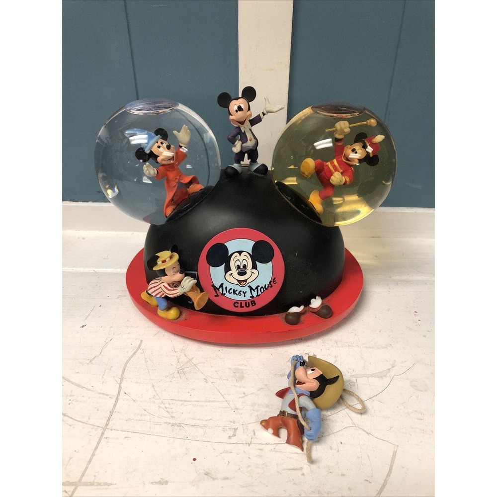 2002 Mickey Mouse March Ears Club Light‎ Up Snow Globe Walt Disney World DAMAGED